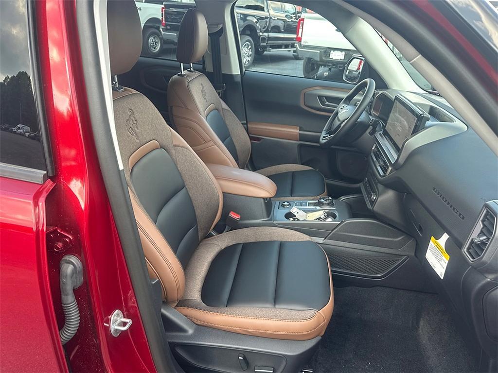 new 2025 Ford Bronco Sport car, priced at $33,900