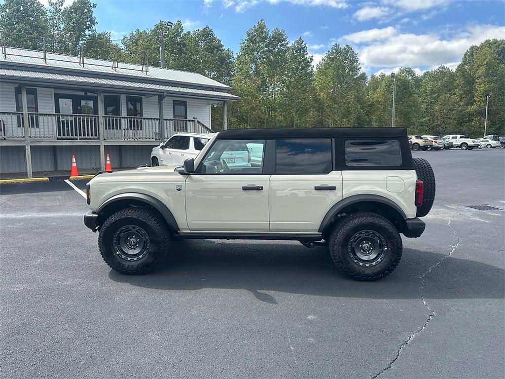 new 2025 Ford Bronco car, priced at $47,330