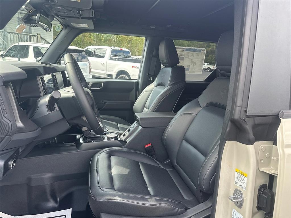 new 2025 Ford Bronco car, priced at $47,330