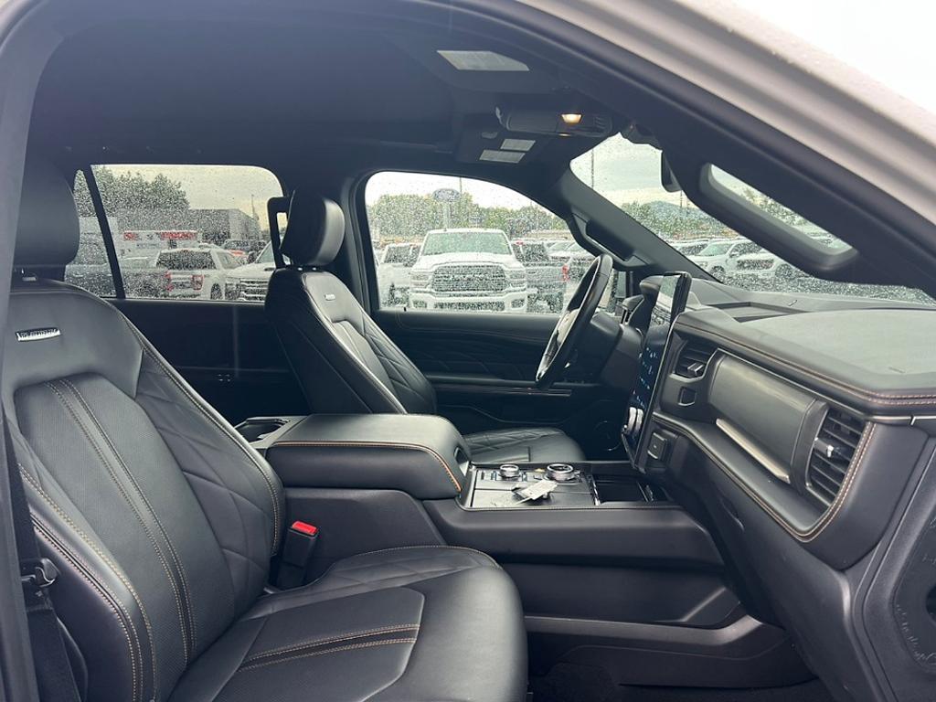 used 2024 Ford Expedition car, priced at $67,259