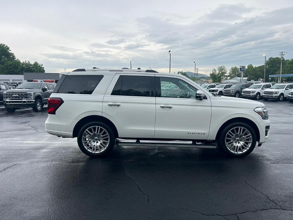 used 2024 Ford Expedition car, priced at $67,259