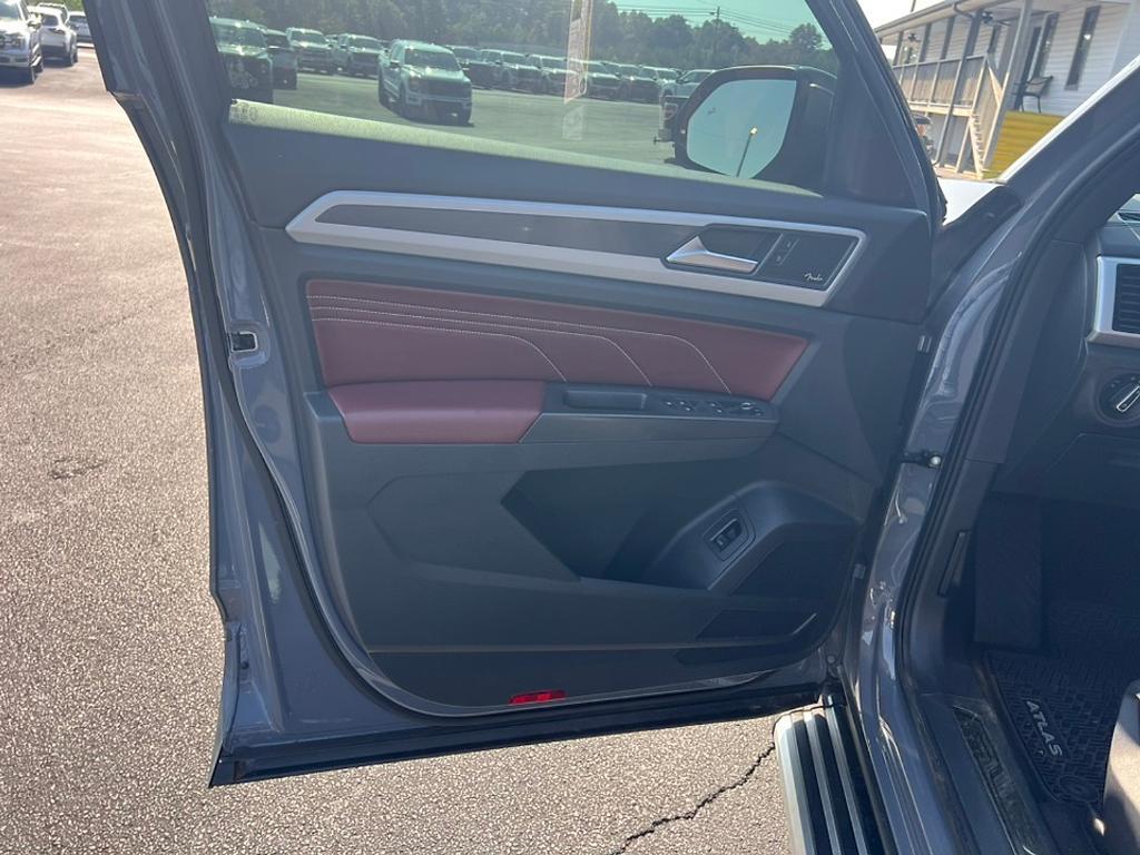 used 2022 Volkswagen Atlas Cross Sport car, priced at $29,211
