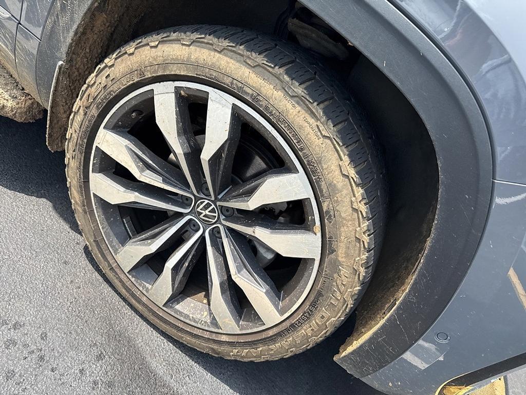 used 2022 Volkswagen Atlas Cross Sport car, priced at $29,414