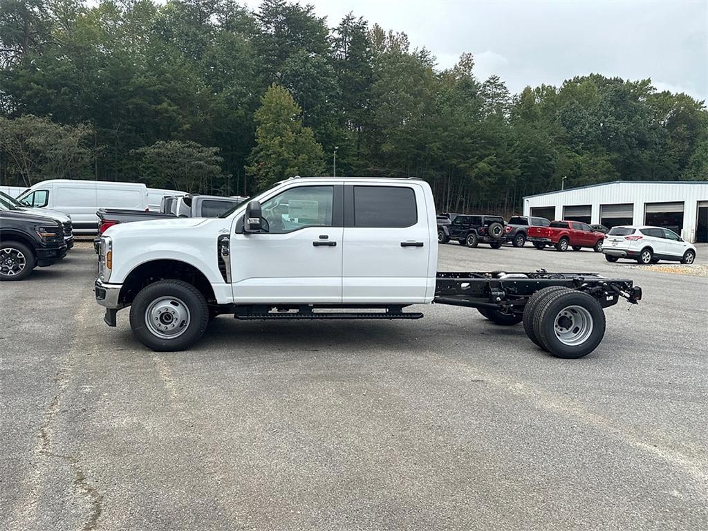 new 2026 Ford F-350 car, priced at $63,700