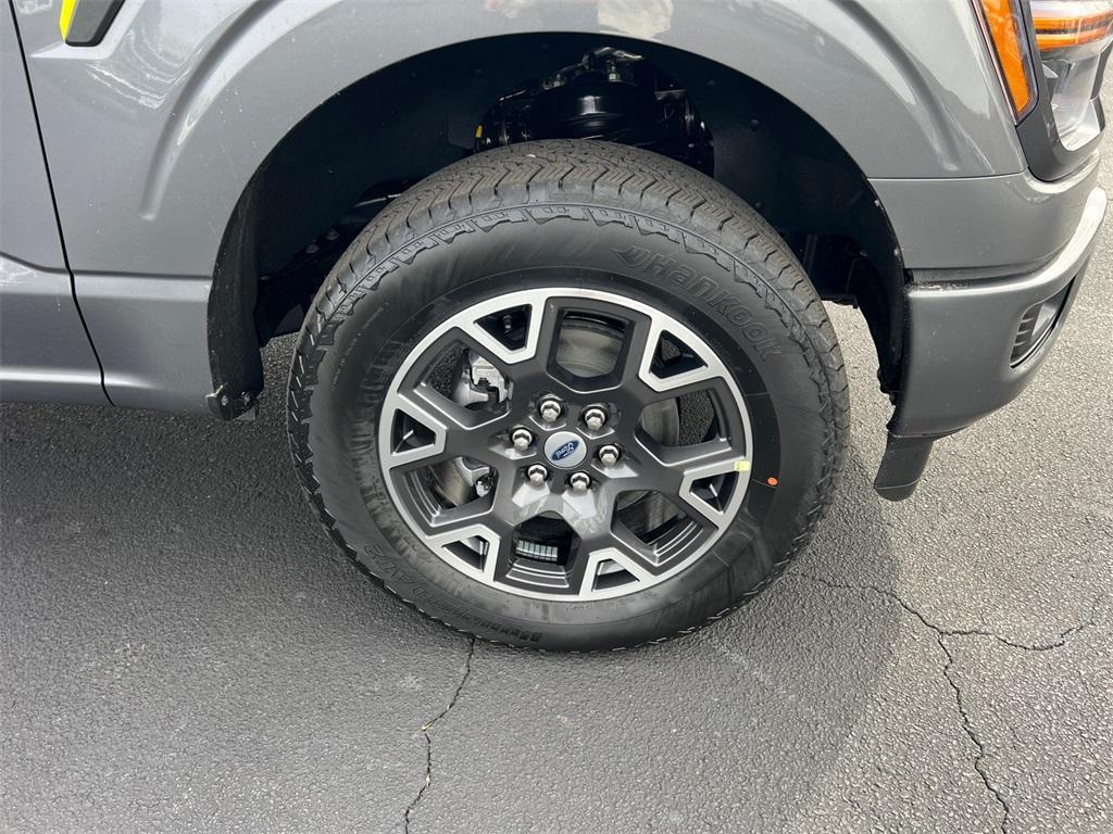 new 2025 Ford F-150 car, priced at $48,697