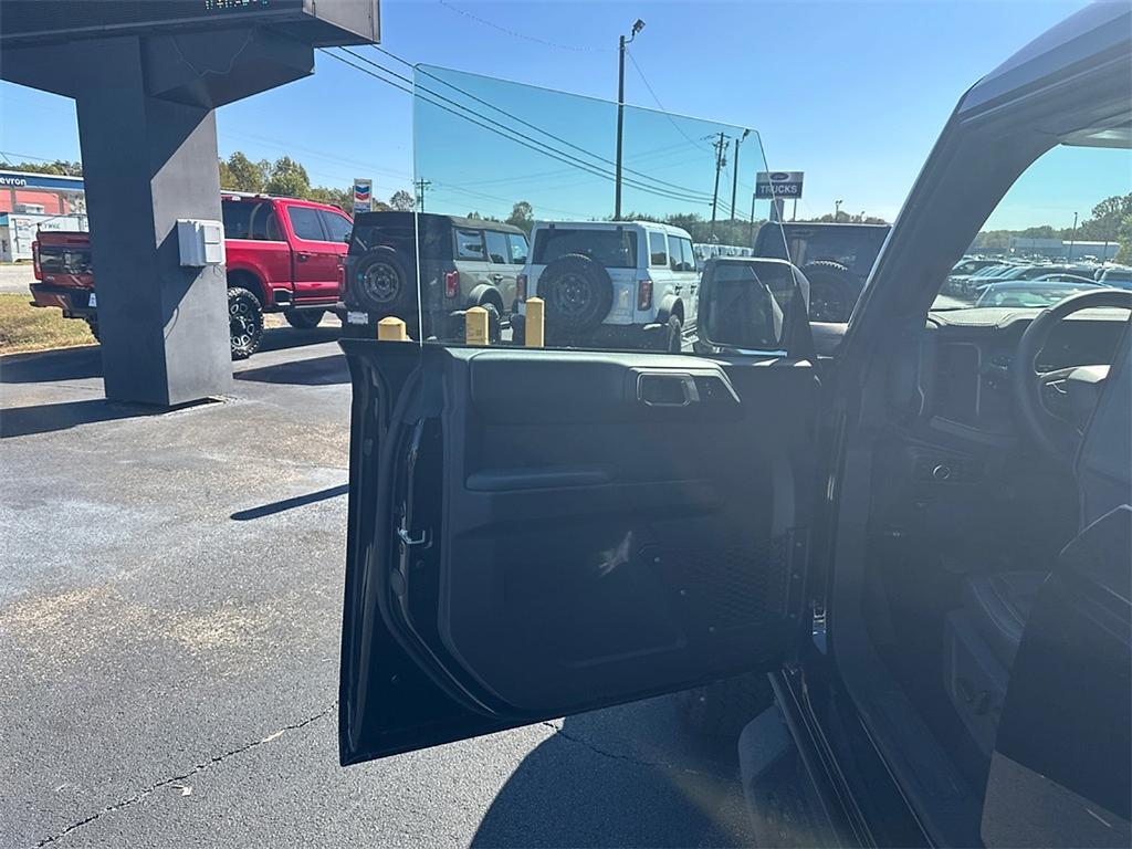 new 2025 Ford Bronco car, priced at $60,750