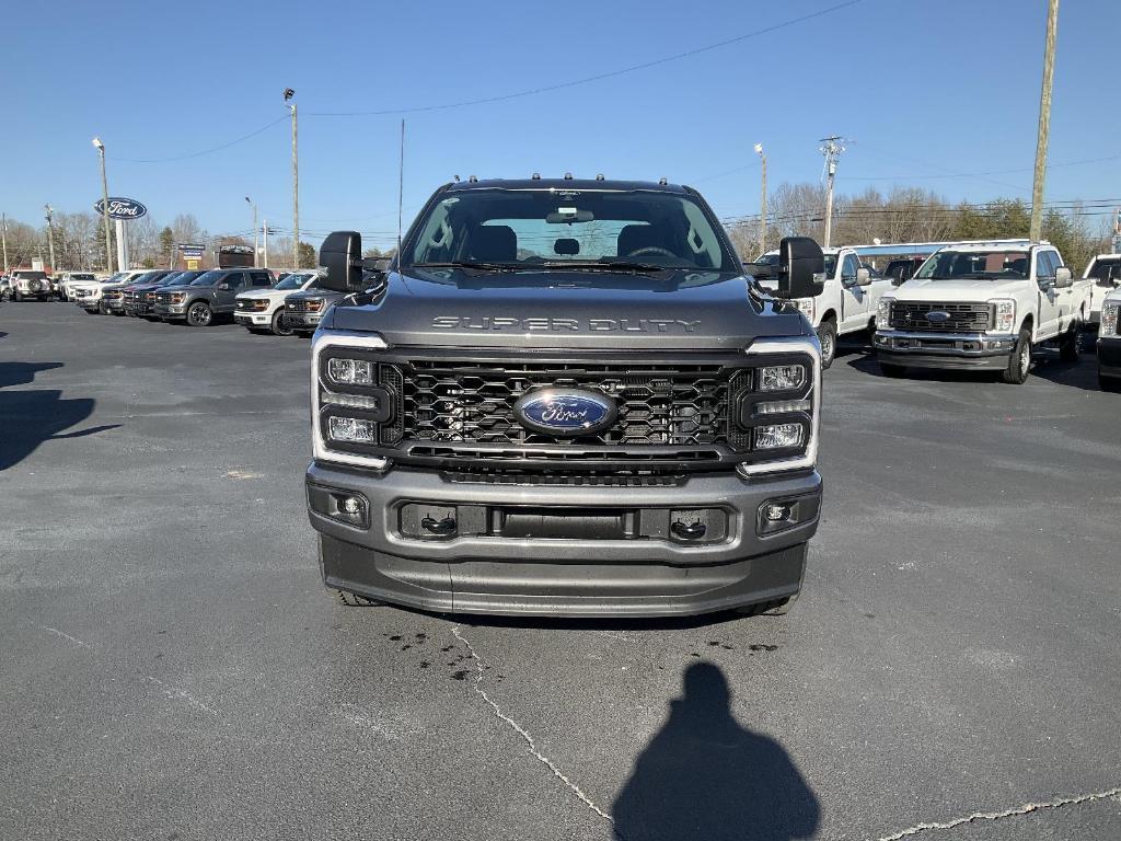 new 2025 Ford F-250 car, priced at $59,735