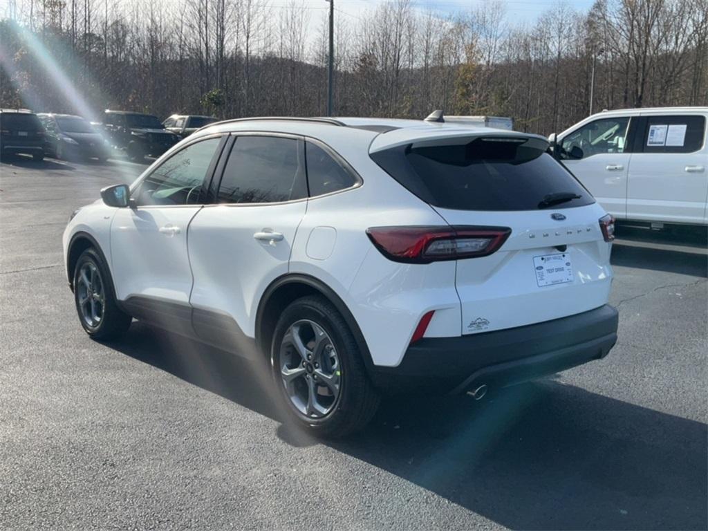 new 2025 Ford Escape car, priced at $30,262