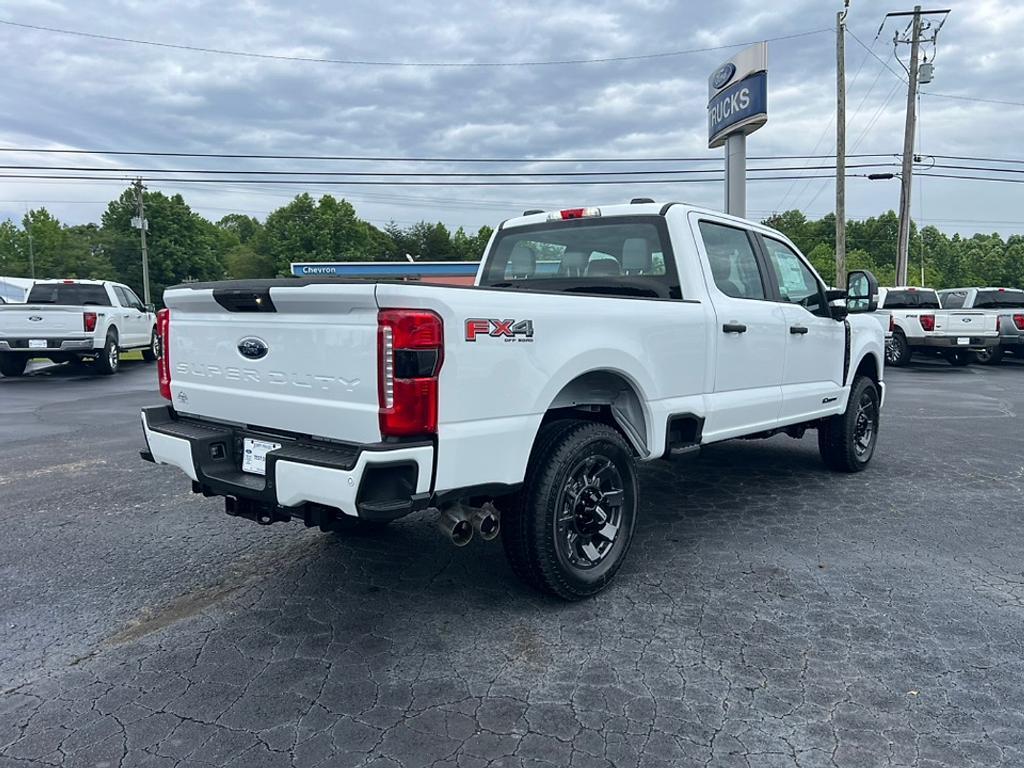 new 2025 Ford F-250 car, priced at $65,870