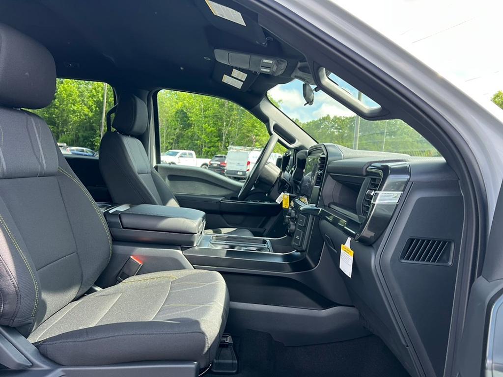 new 2025 Ford F-150 car, priced at $45,558
