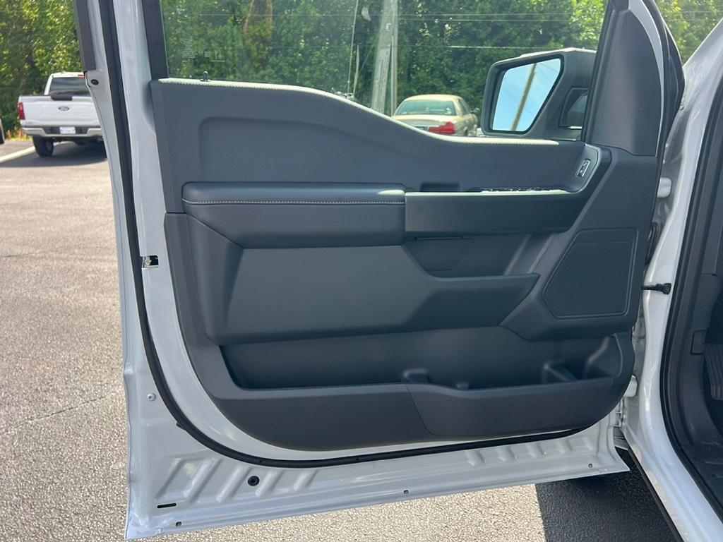 new 2025 Ford F-150 car, priced at $45,558