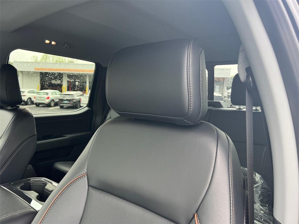 new 2025 Ford F-250 car, priced at $77,180