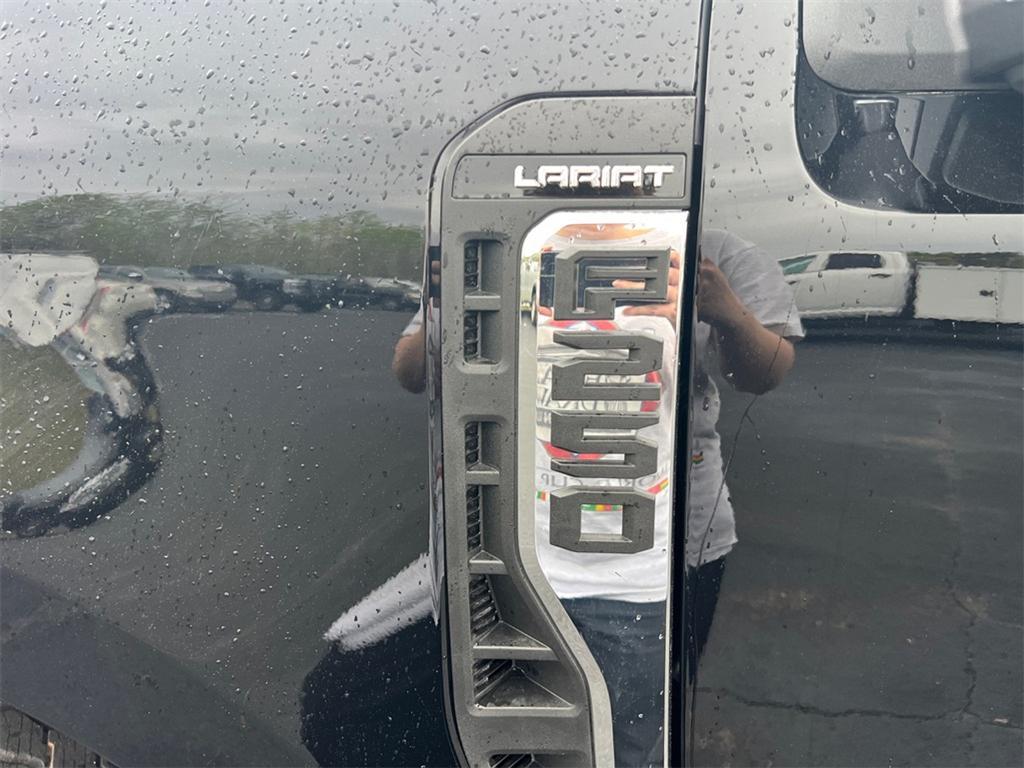 new 2025 Ford F-250 car, priced at $77,180