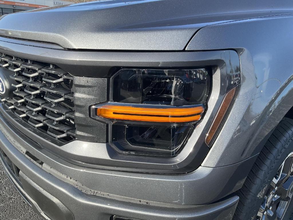 new 2024 Ford F-150 car, priced at $43,735