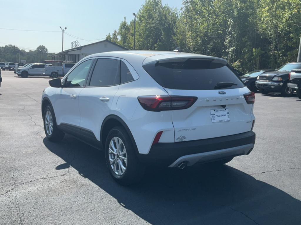 new 2024 Ford Escape car, priced at $29,155