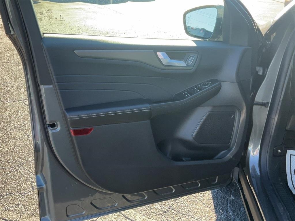 new 2025 Ford Escape car, priced at $34,250