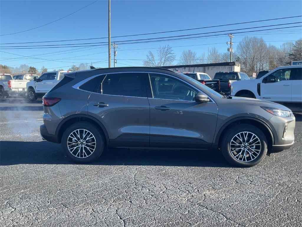 new 2025 Ford Escape car, priced at $34,250
