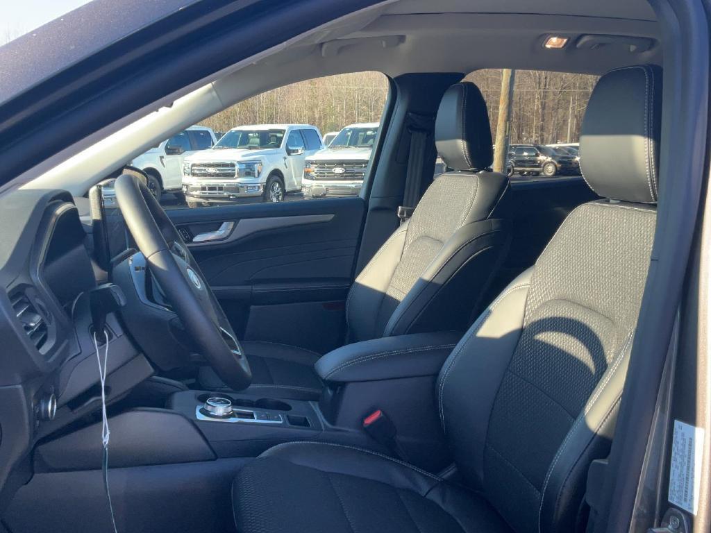 new 2025 Ford Escape car, priced at $40,650