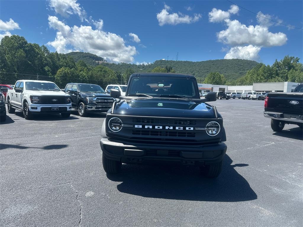 new 2025 Ford Bronco car, priced at $35,885