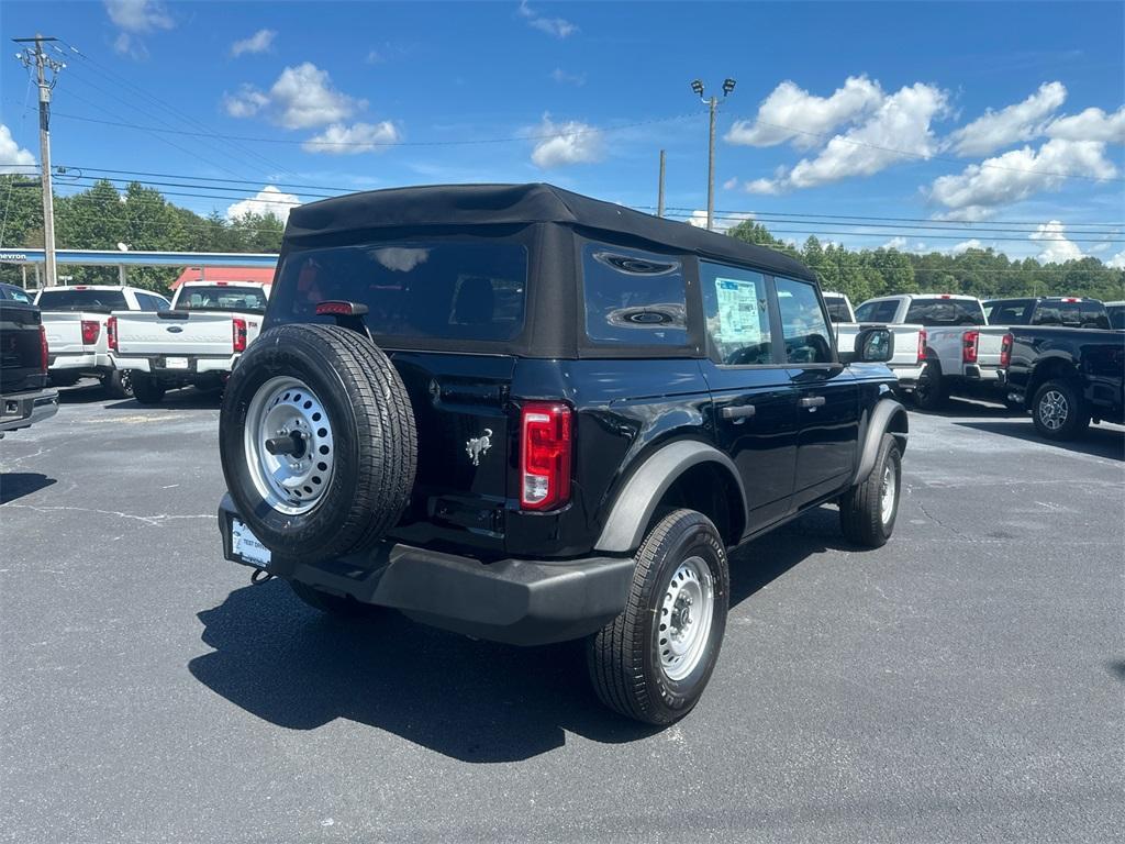 new 2025 Ford Bronco car, priced at $35,885