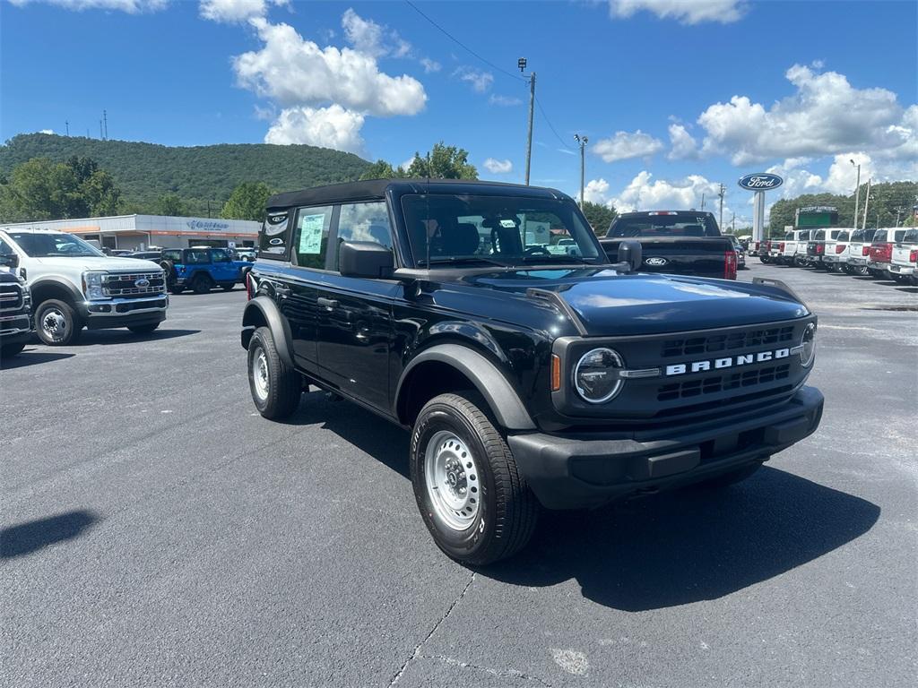 new 2025 Ford Bronco car, priced at $35,885