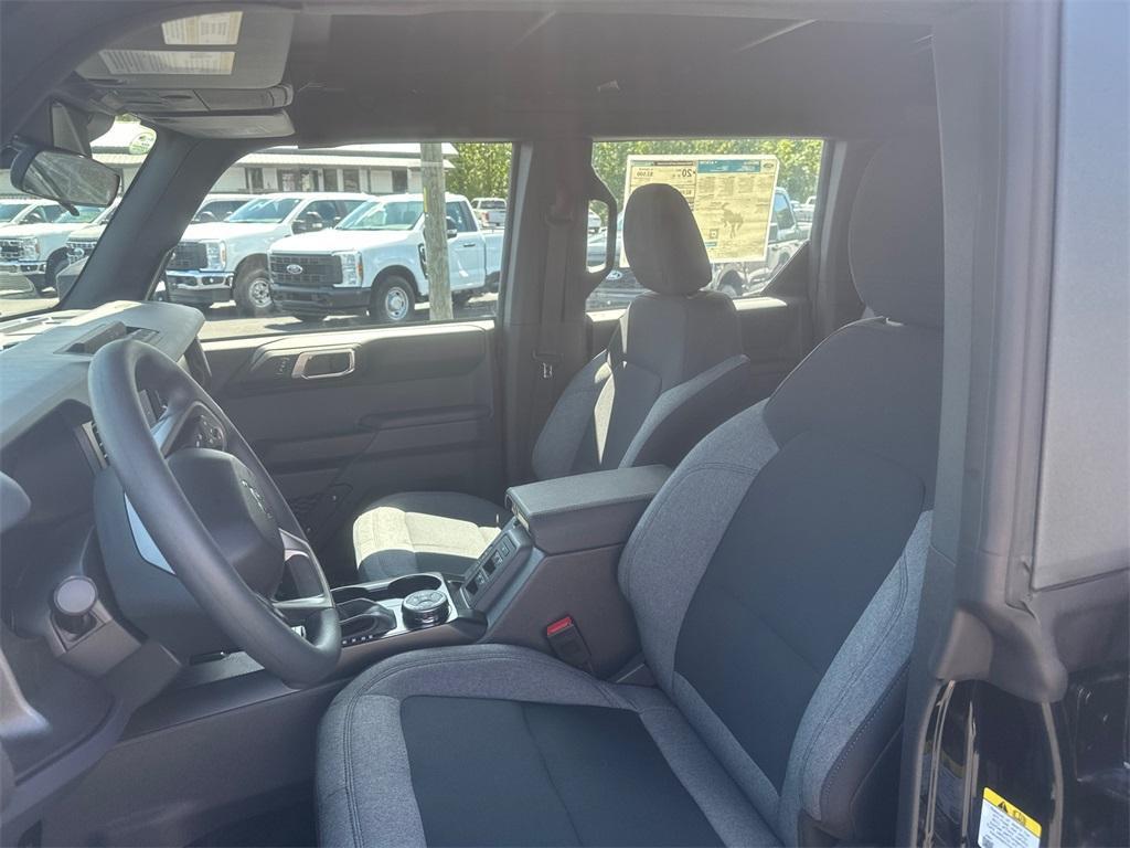 new 2025 Ford Bronco car, priced at $35,885