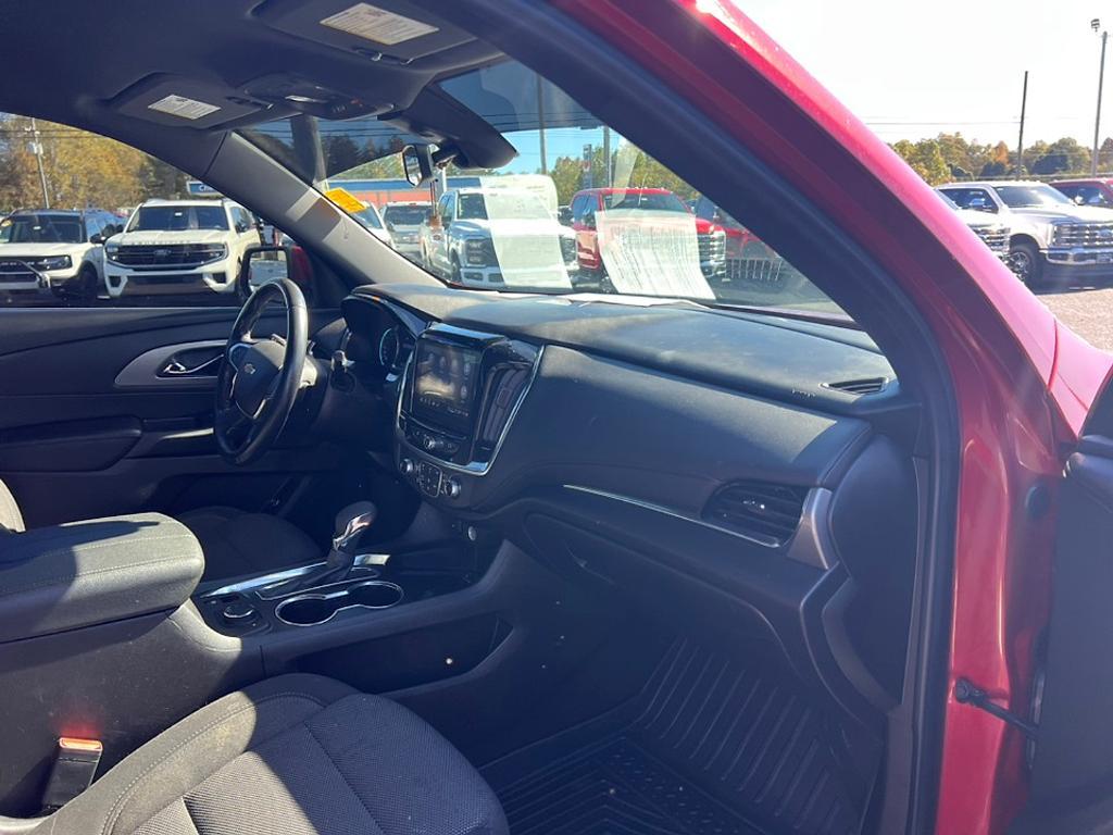 used 2022 Chevrolet Traverse car, priced at $22,544