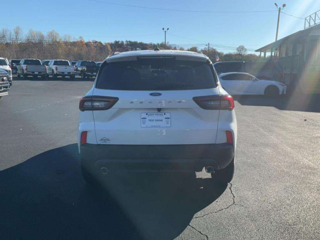 new 2025 Ford Escape car, priced at $32,175