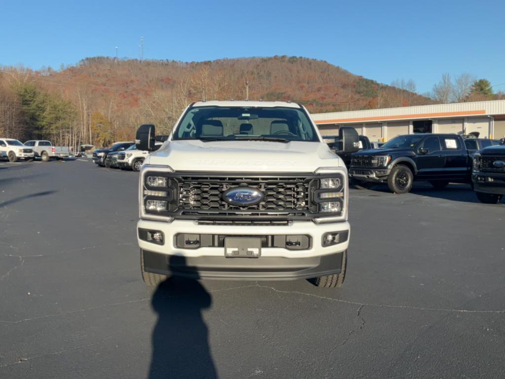 new 2024 Ford F-250 car, priced at $63,600