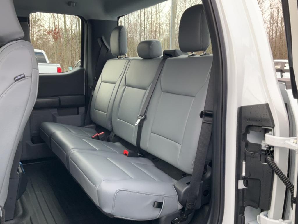 new 2024 Ford F-150 car, priced at $42,590