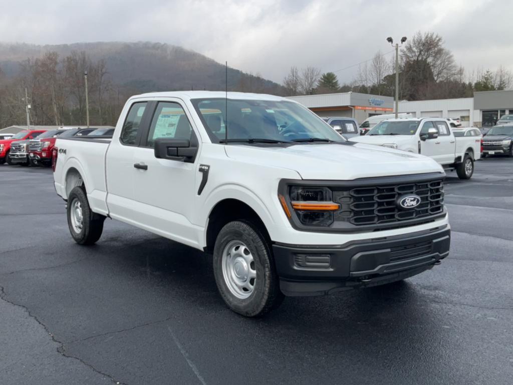 new 2024 Ford F-150 car, priced at $42,590