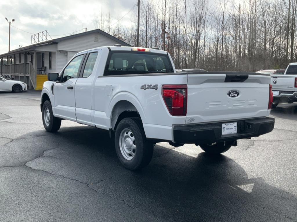 new 2024 Ford F-150 car, priced at $42,590