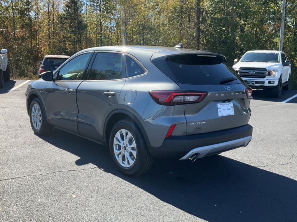 new 2025 Ford Escape car, priced at $32,480