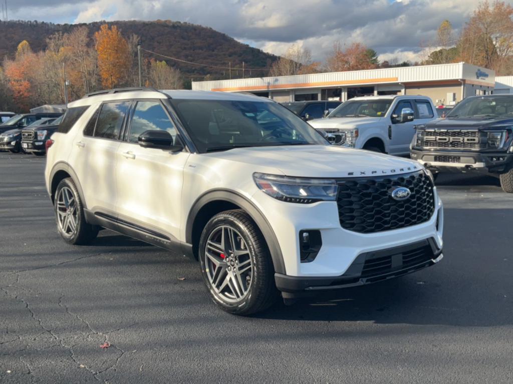 new 2025 Ford Explorer car, priced at $46,740