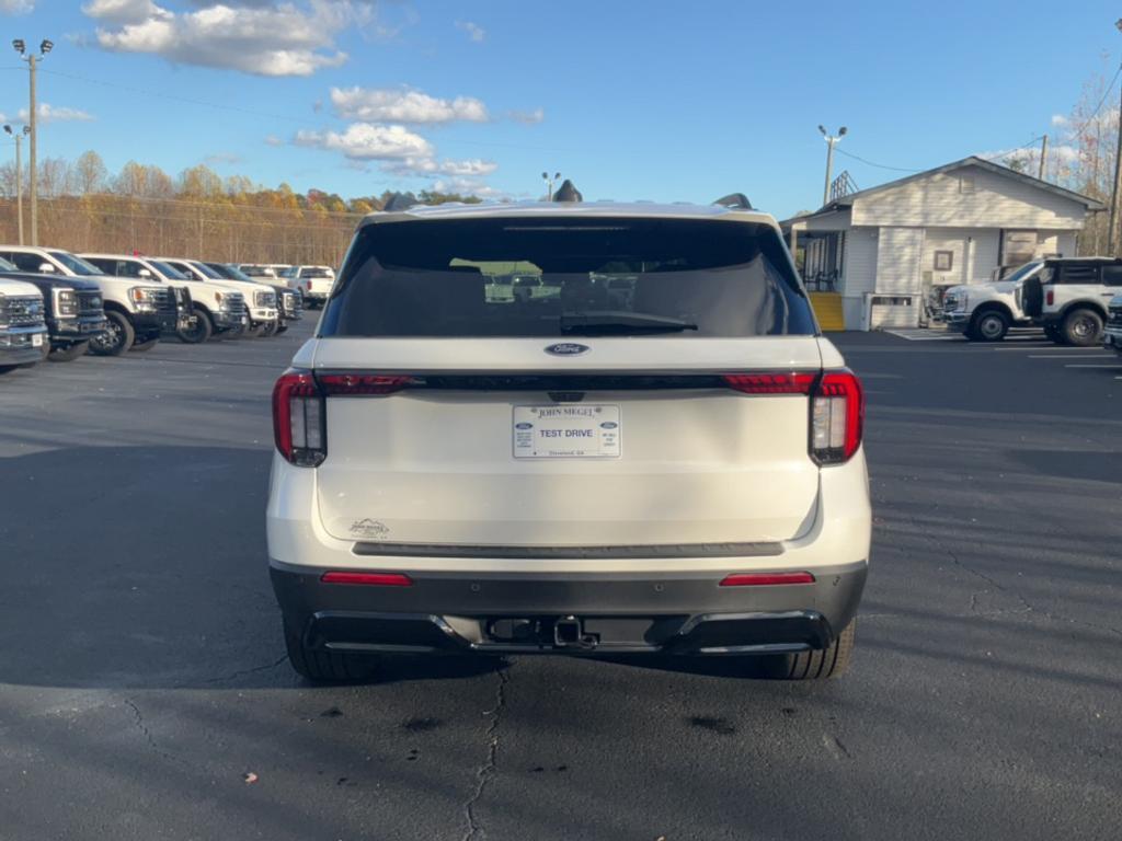 new 2025 Ford Explorer car, priced at $45,740