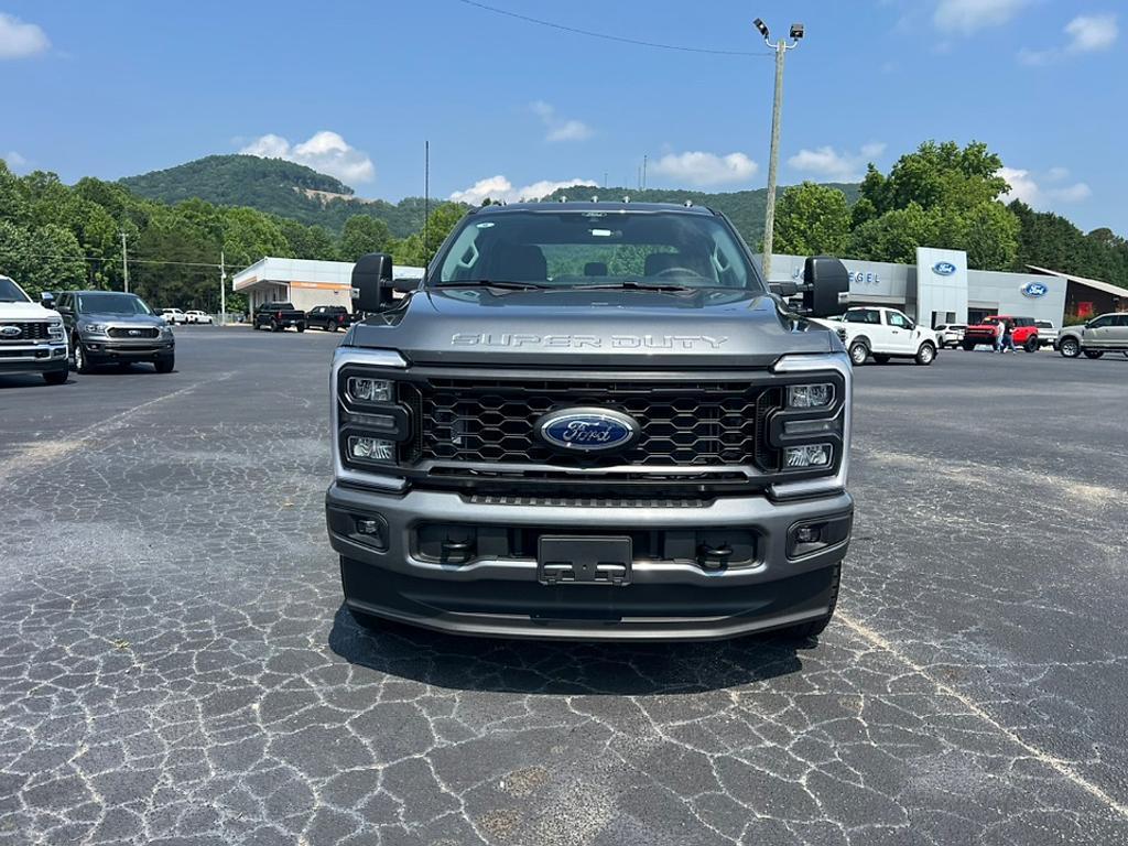 new 2025 Ford F-250 car, priced at $65,870