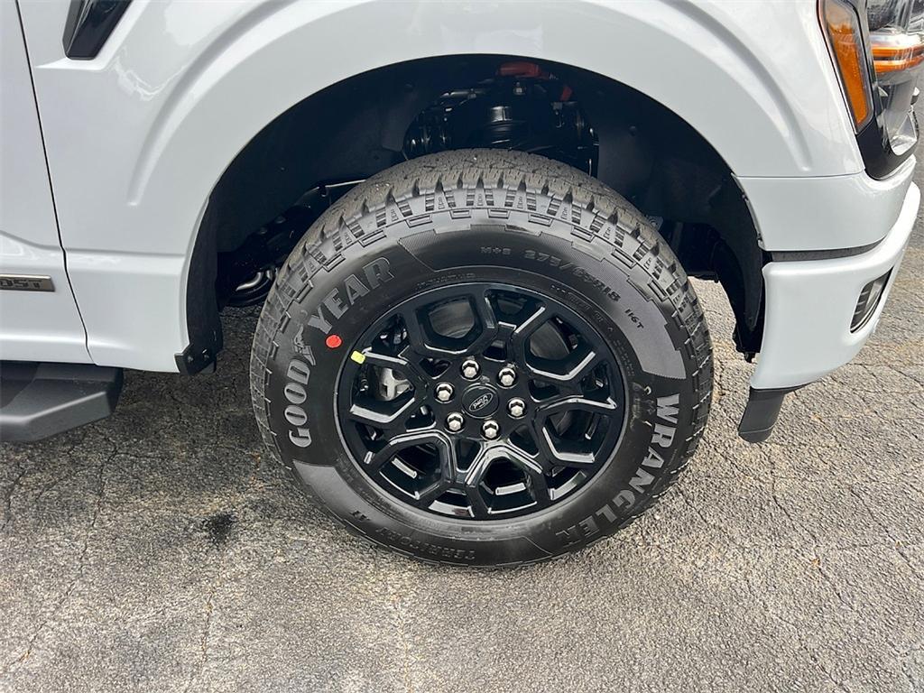 new 2025 Ford F-150 car, priced at $55,826