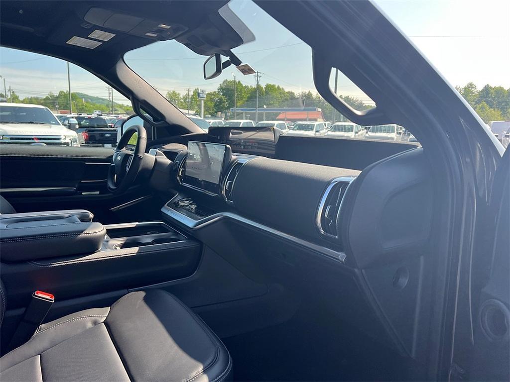new 2025 Ford Expedition car, priced at $83,465