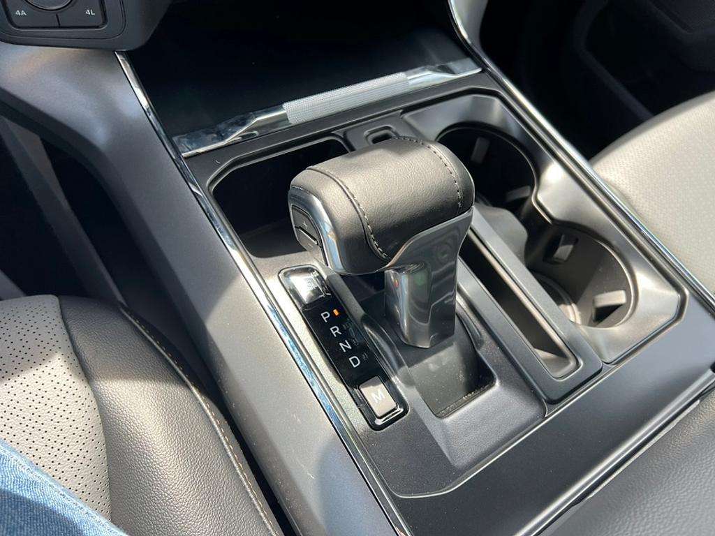 new 2025 Ford F-150 car, priced at $59,924