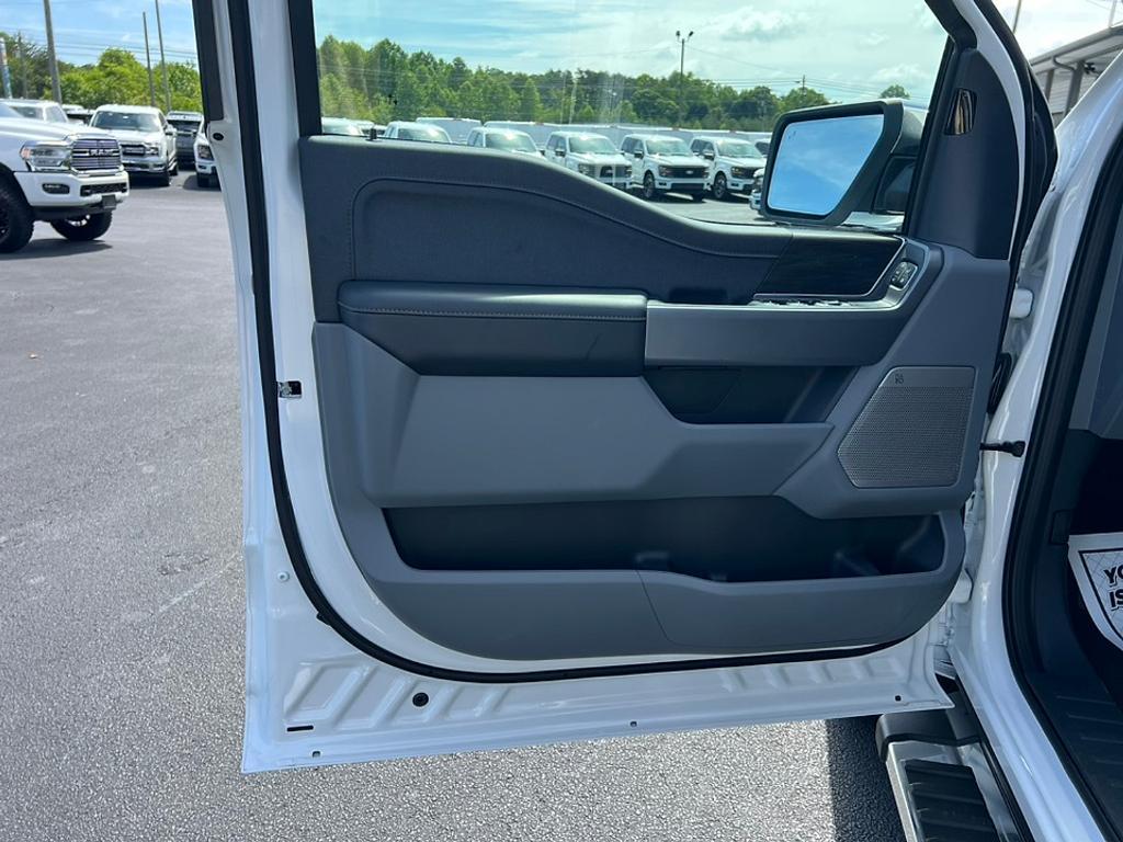 new 2025 Ford F-150 car, priced at $59,924