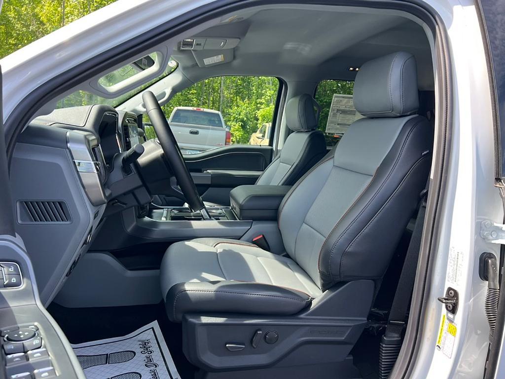 new 2025 Ford F-150 car, priced at $59,924