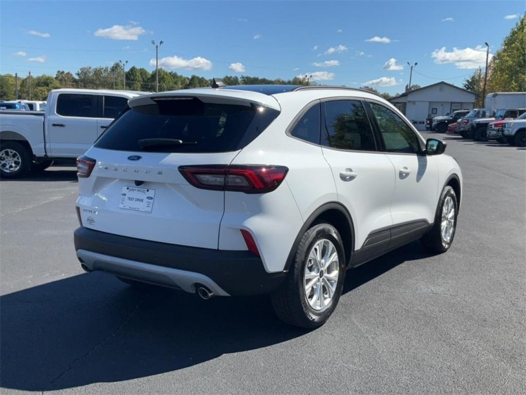 new 2025 Ford Escape car, priced at $30,642