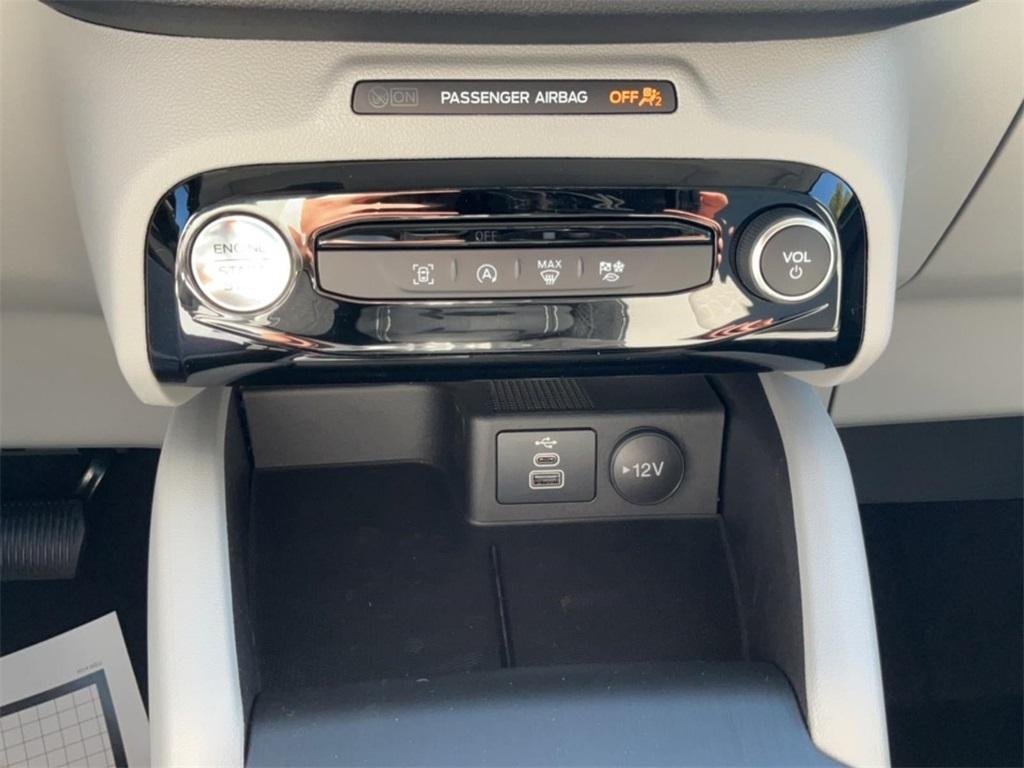 new 2025 Ford Escape car, priced at $30,642