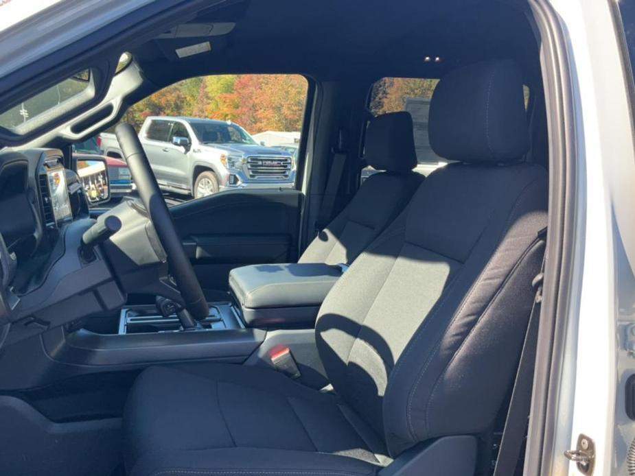 new 2024 Ford F-150 car, priced at $52,260