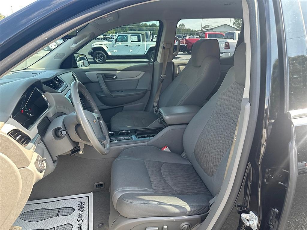 used 2017 Chevrolet Traverse car, priced at $9,832