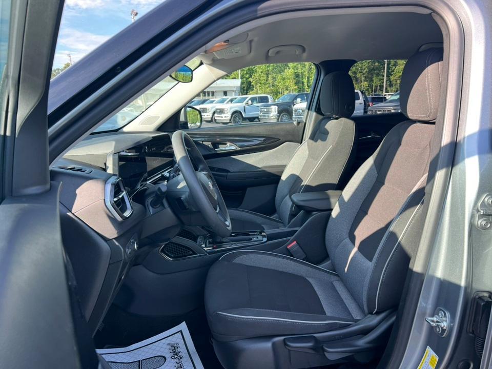 used 2024 Chevrolet TrailBlazer car, priced at $24,588