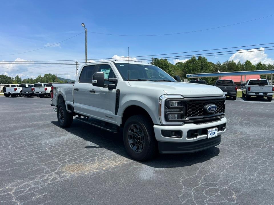 new 2025 Ford F-250 car, priced at $67,160