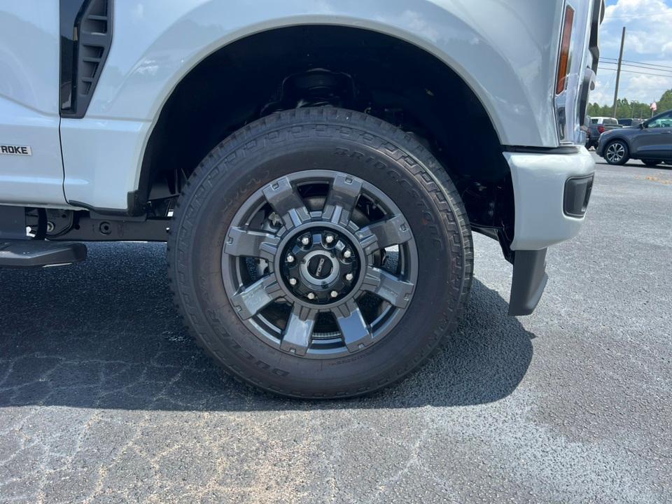 new 2025 Ford F-250 car, priced at $67,160