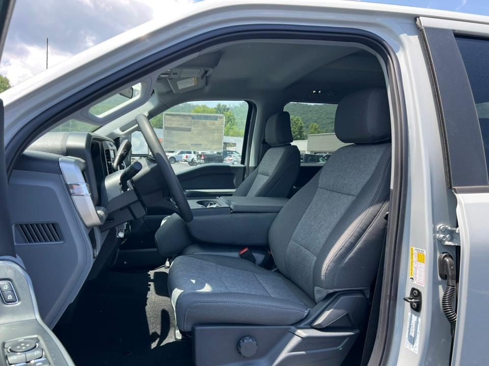 new 2025 Ford F-250 car, priced at $67,160
