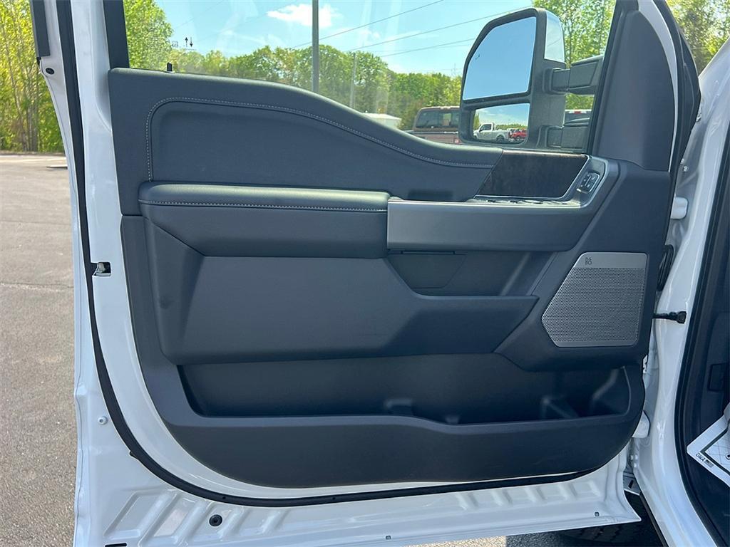 new 2025 Ford F-350 car, priced at $86,495